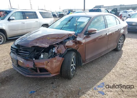 2017 Volkswagen Jetta Se z USA, uszkodzony, nr VIN 3VWDB7AJ8HM390198